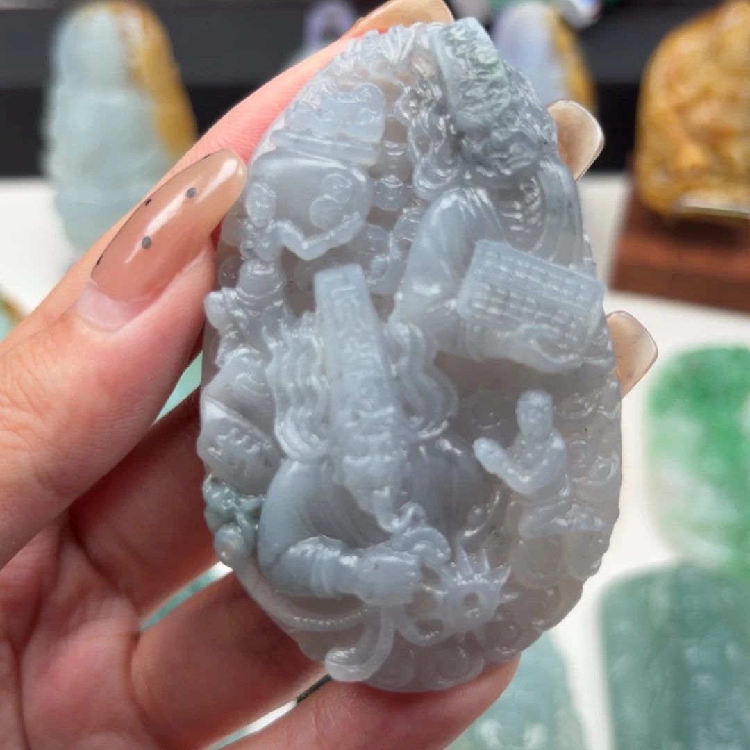 定制翡翠未镶嵌黑白无常
