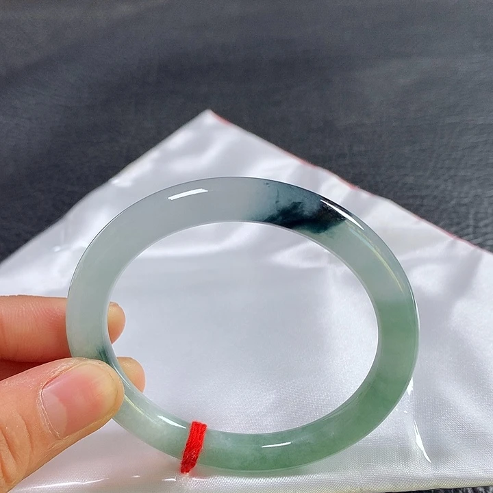 翡翠未镶嵌手镯（圆镯）53➕