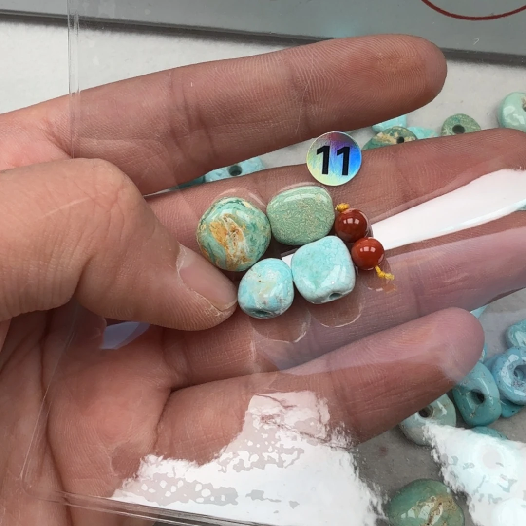 南红玛瑙未镶嵌珠宝奇石