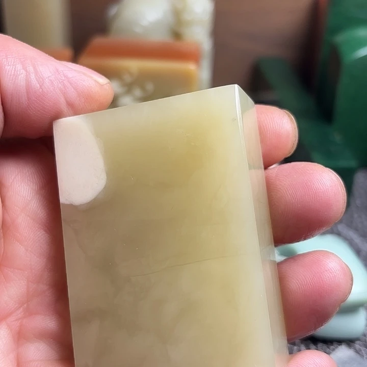 老挝石精美老挝青