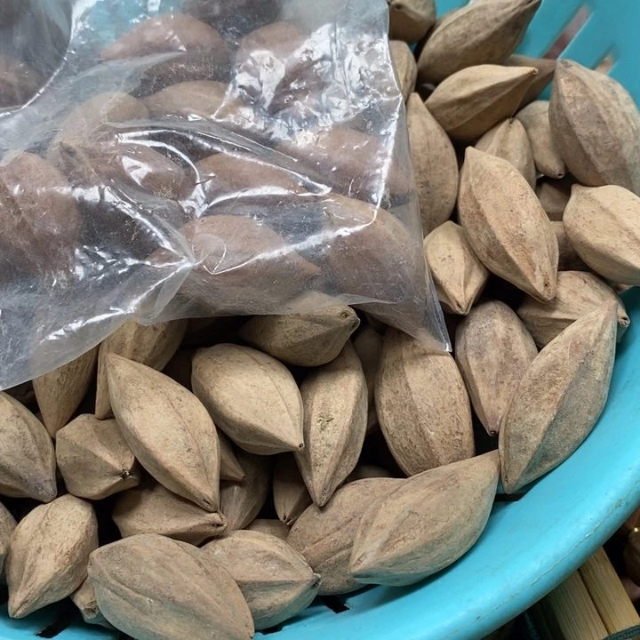 吊坠橄榄核华**雕