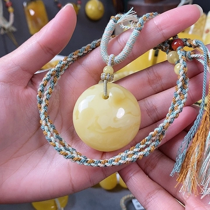 琥珀未镶嵌裸石公主扣