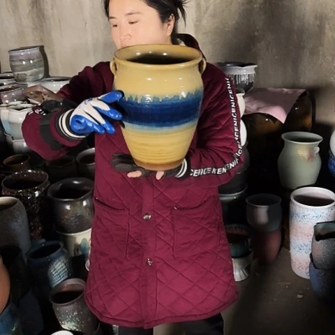 20口27高瑕疵盆子。