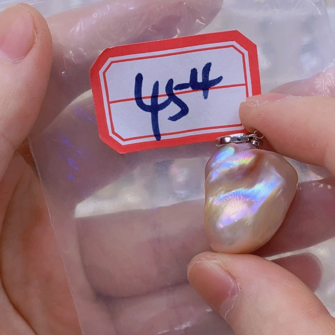 淡水珍珠银S925镶嵌吊坠(赠链)