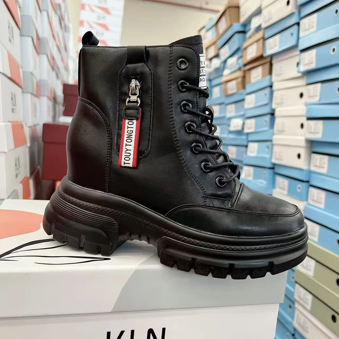 75-357  新款时尚百搭英伦风圆头马丁靴加绒