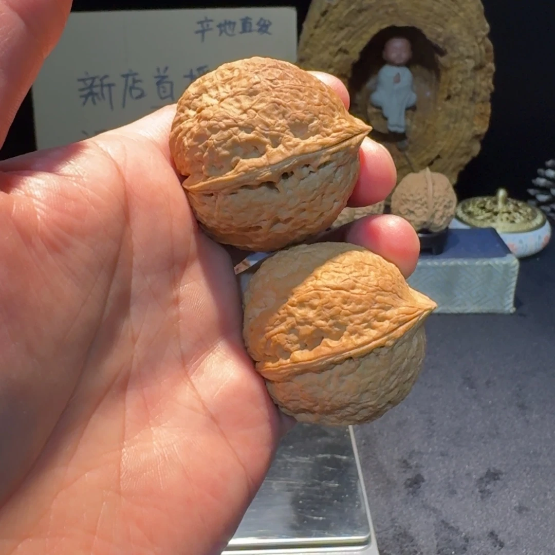 把件文玩核桃云南铁核桃34