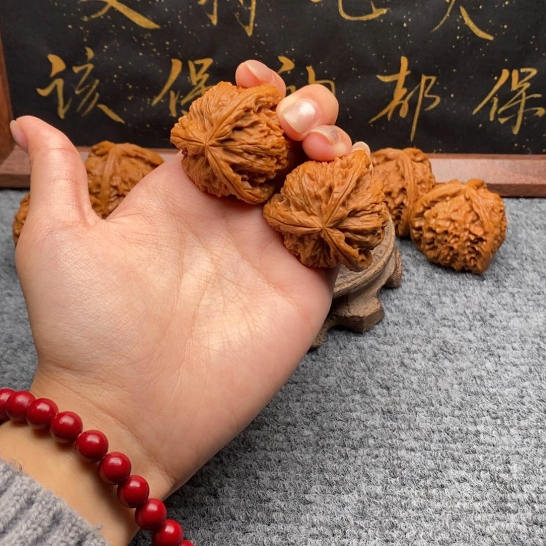 【闪购商品】吊坠文玩核桃平**哥