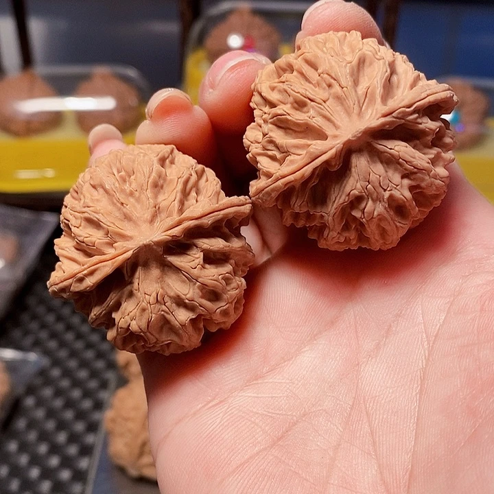 吊坠文玩核桃苹果园，全品无瑕疵，边41