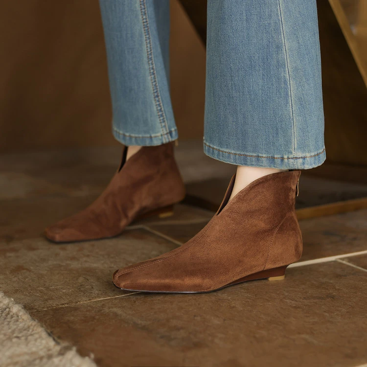 羊翻皮方头小短靴2025秋冬新款真皮短筒女靴子中跟百搭坡跟马丁靴