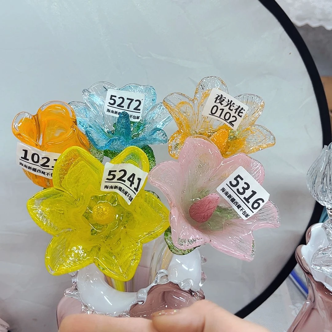 0102夜光，无夜光3百合1花苞 家悦琉璃花器摆件