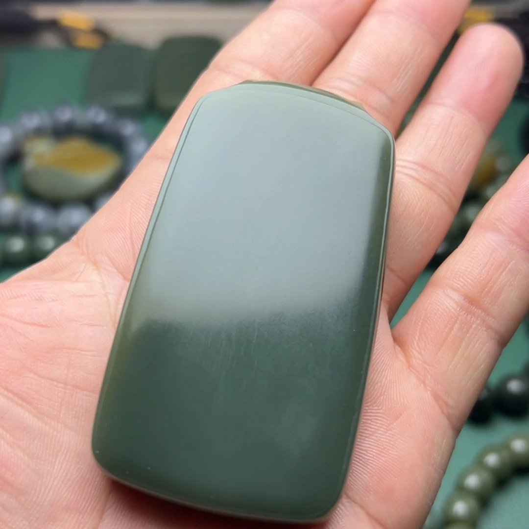 和田玉手链未镶嵌沙枣青大471