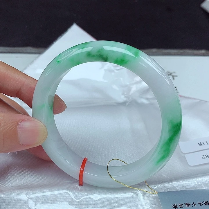翡翠未镶嵌手镯58圈4946