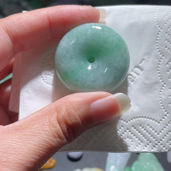 颈饰未镶嵌翡翠天