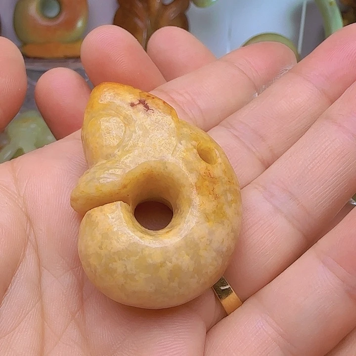 和田玉（糖玉）未镶嵌颈饰
