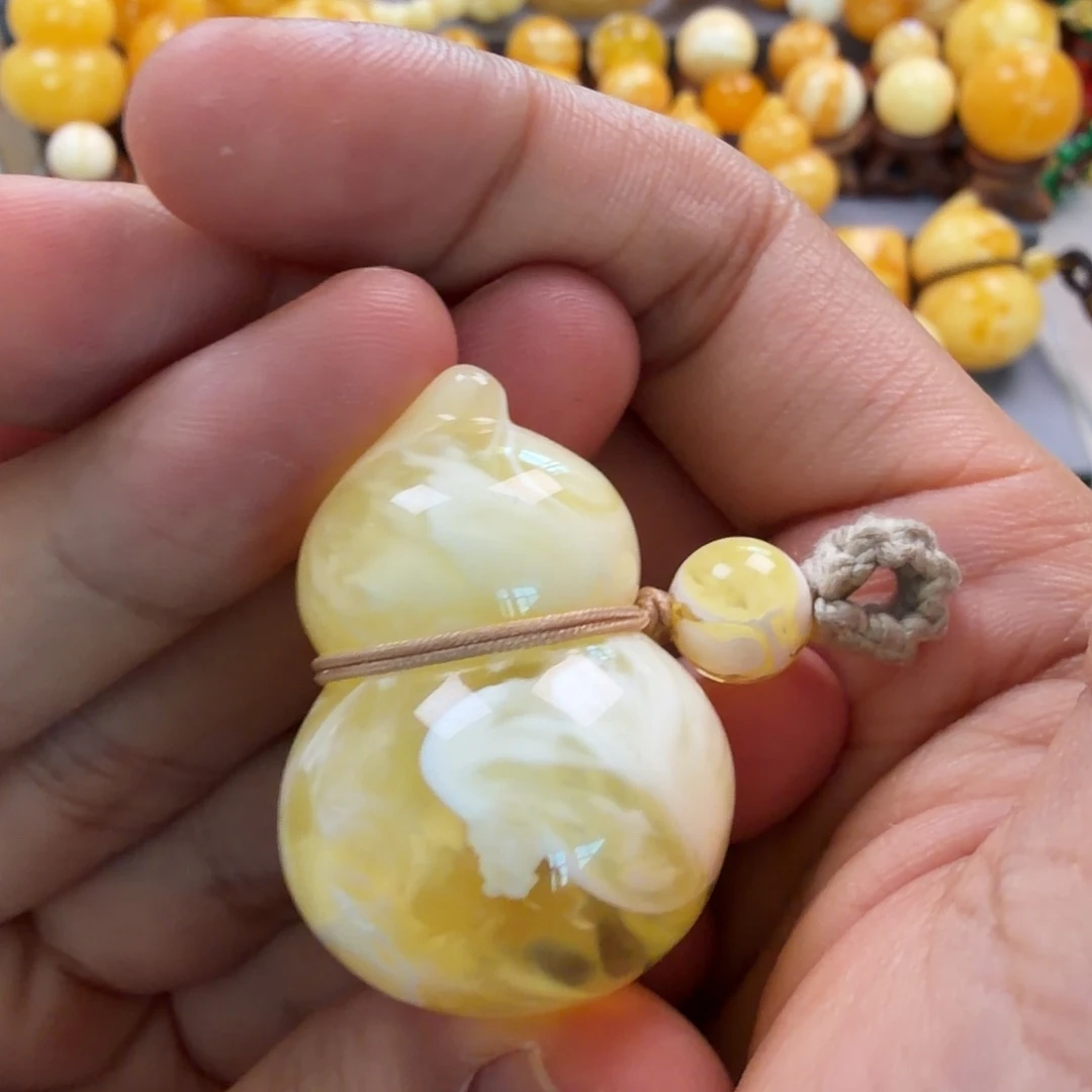 琥珀未镶嵌珠宝奇石13g