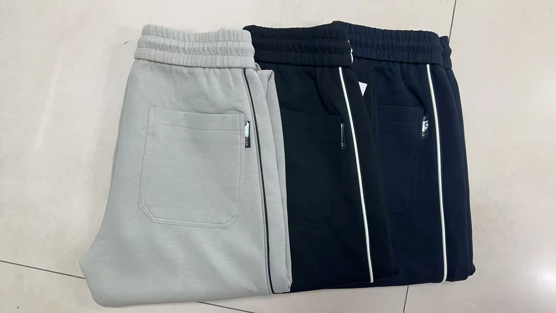 8533欧品汇 秋冬新款 高品质 潮流 百搭 时尚 直角休闲裤