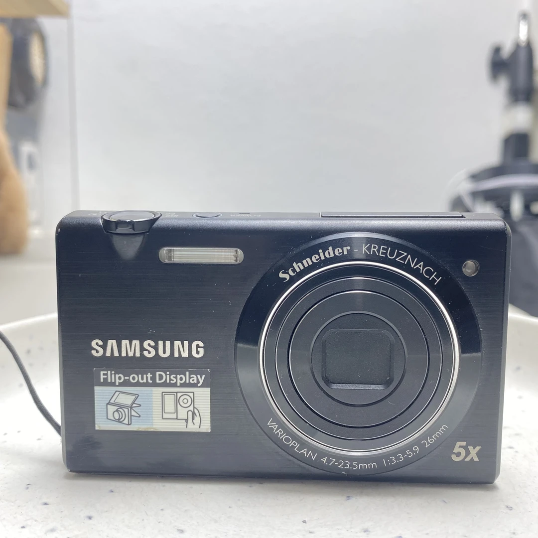 9新 Samsung/三星 三星MV800可自拍翻转屏美颜1600万像素5倍变焦