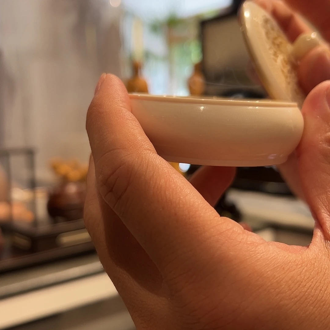 G***y木极简风格猛犸香炉