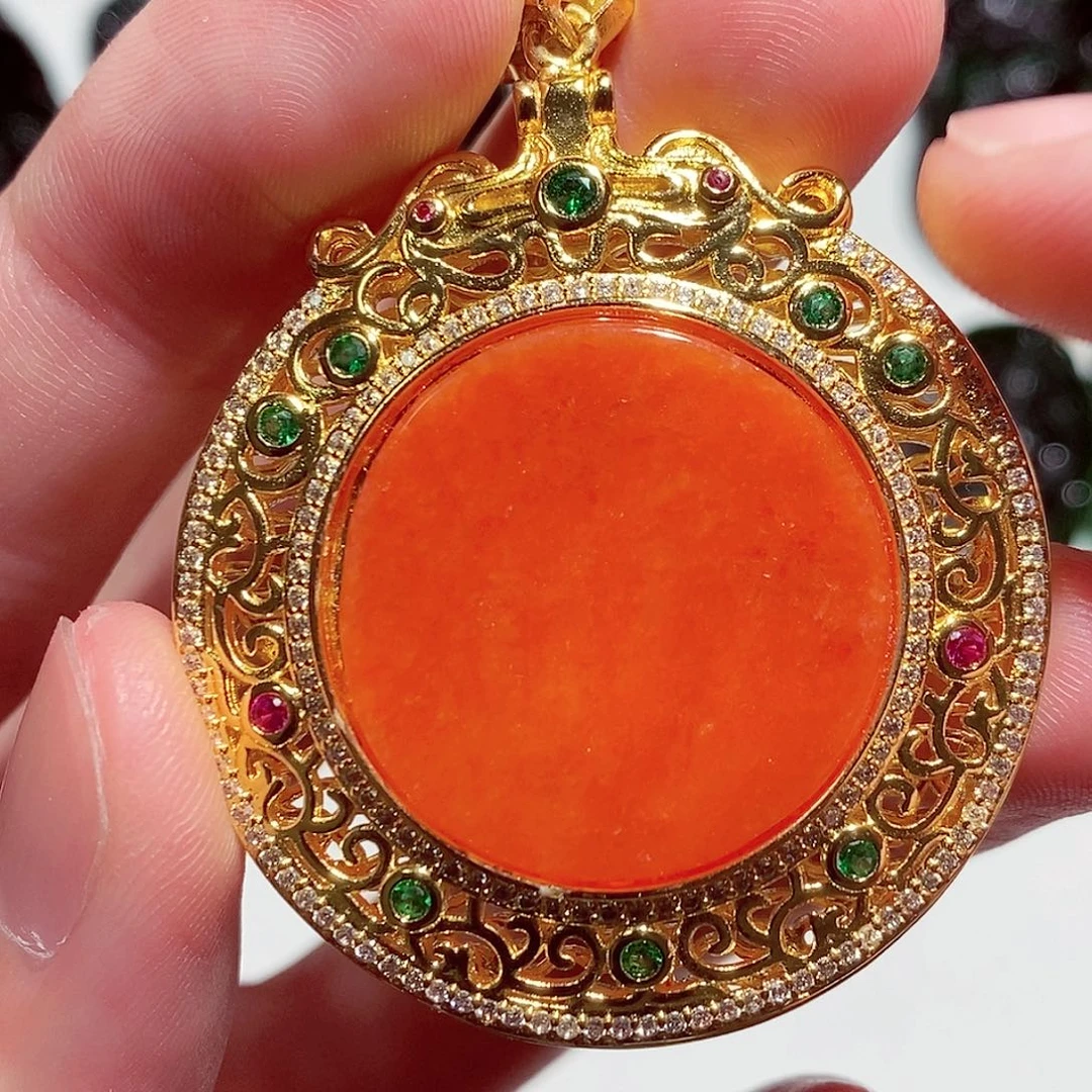 翡翠未镶嵌颈饰翡翠z