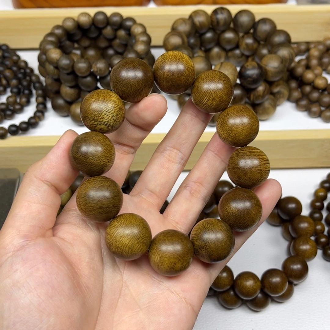 云***哥沉香手串越南芽庄黄棋楠2.0