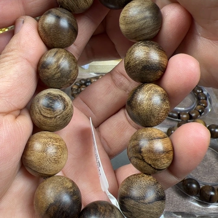 金***生沉香手串达拉干沉香