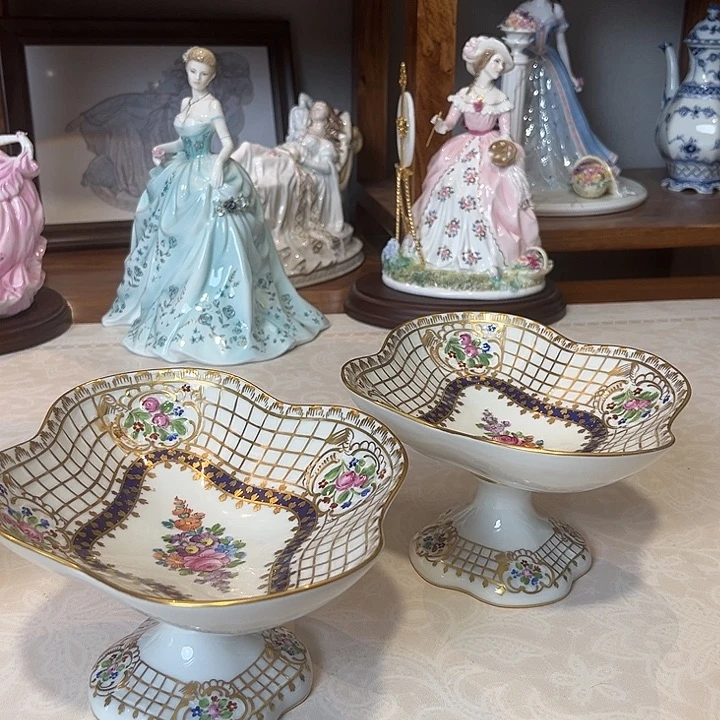 杯欧洲中古瓷器摆件