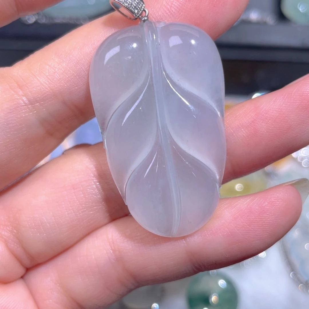 颈饰18K金镶嵌翡翠翡翠