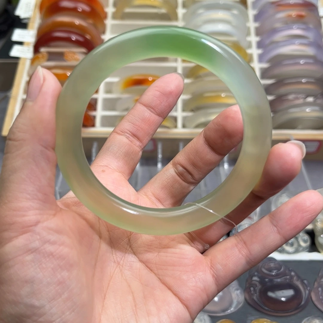 玛瑙/玉髓手镯未镶嵌酱****～60