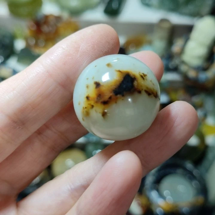 岫玉未镶嵌挂坠款式