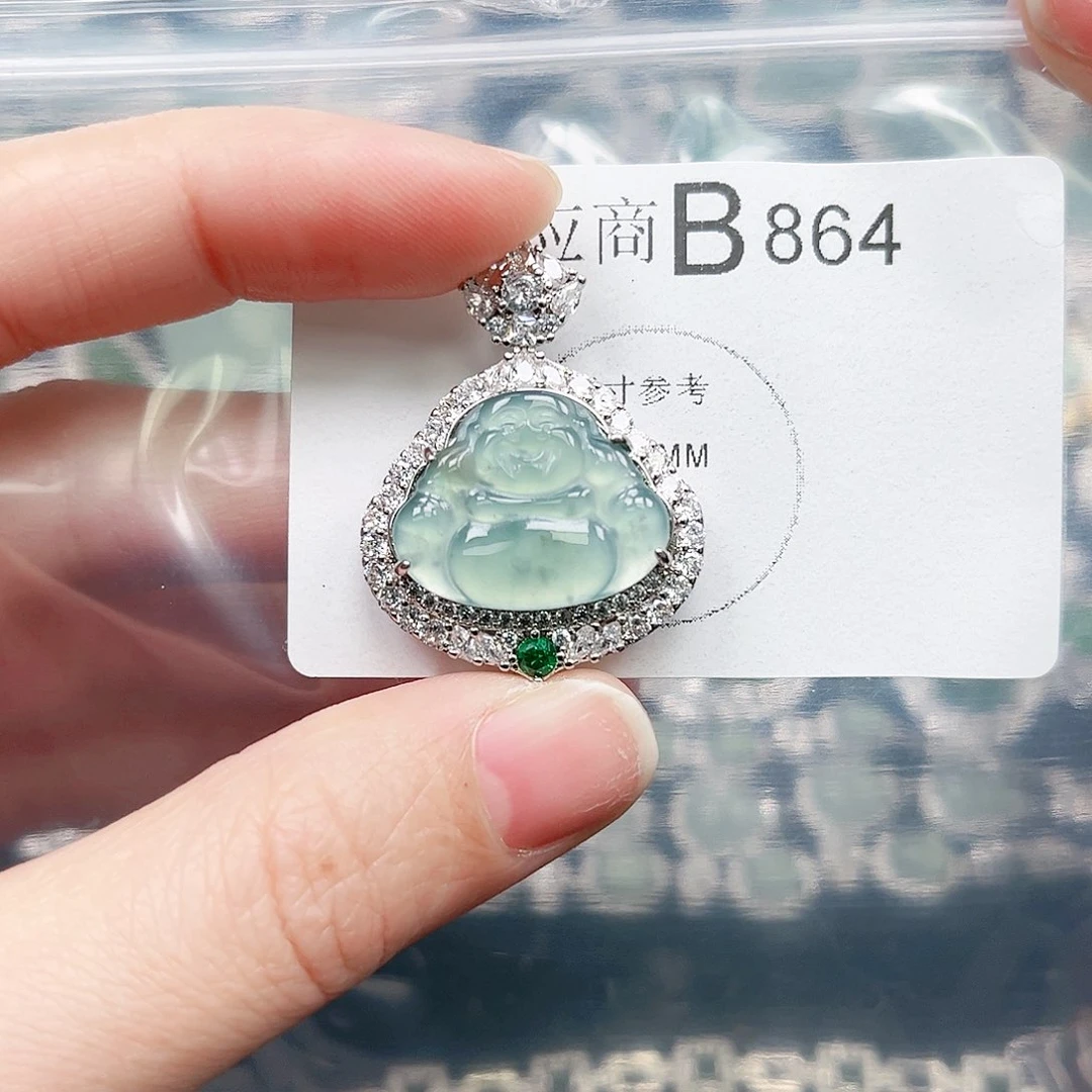 翡翠颈饰未镶嵌翡翠864