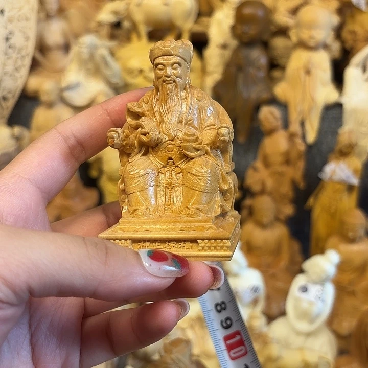 黄杨木黄杨木瑕疵土地公