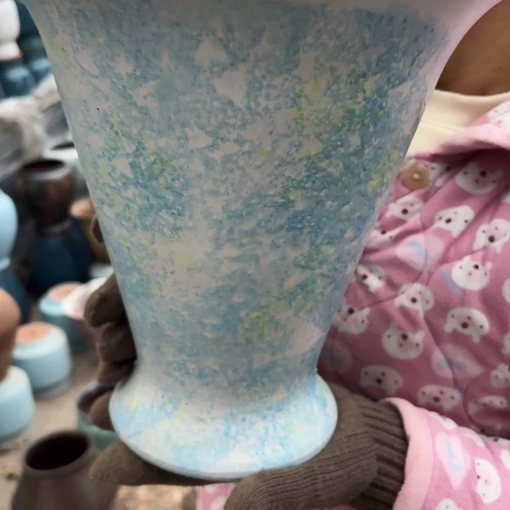 高度28厘米口徑26厘米