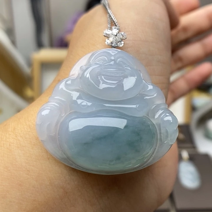 【闪购商品】颈饰18K金镶嵌翡翠24