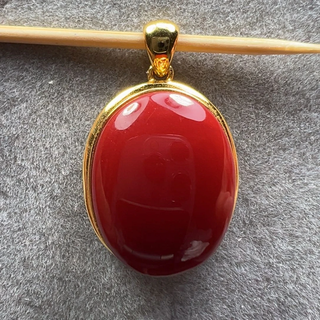 南红玛瑙18K金镶嵌吊坠