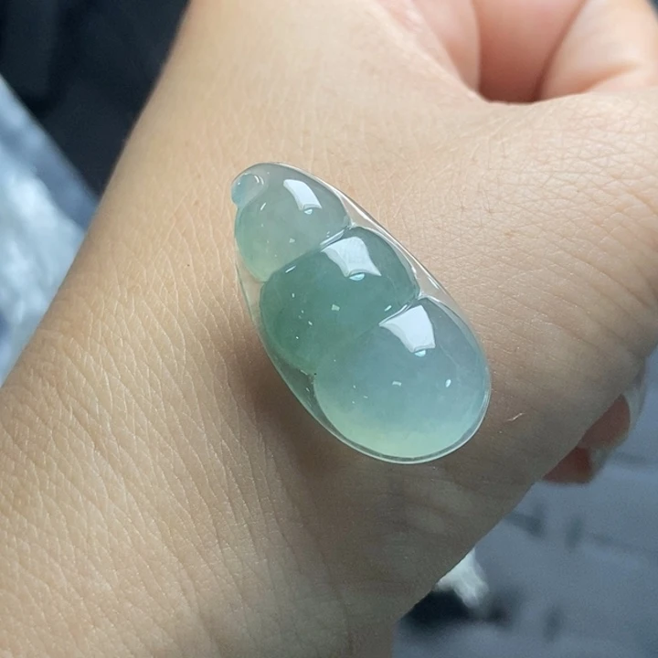 定制翡翠未镶嵌福豆