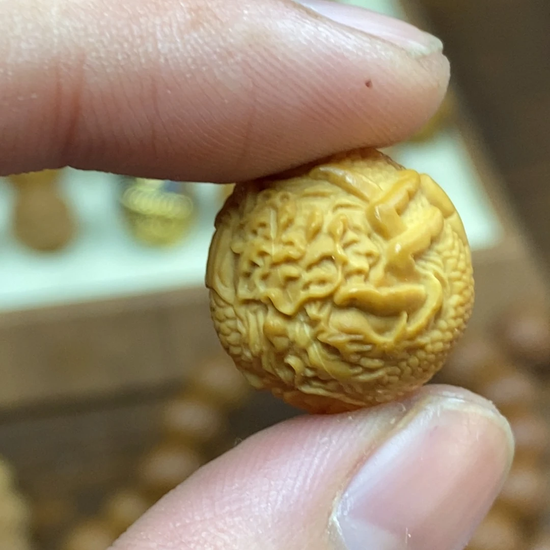 吊坠猴头核桃擒龙锦鲤