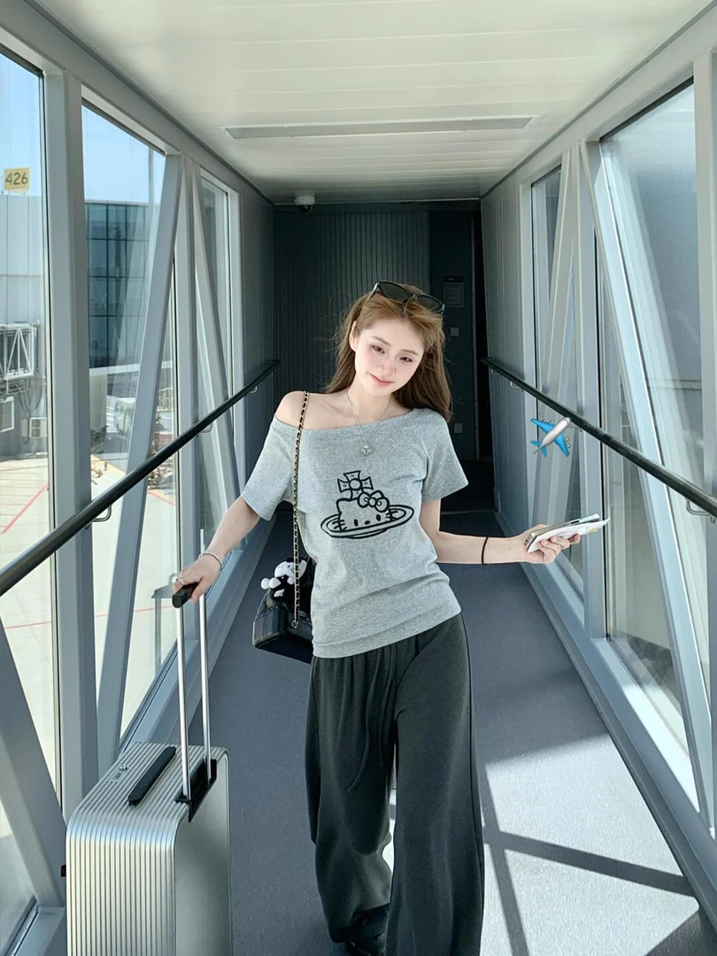 【云肩漫游】韩系高级感夏季露肩灰色T恤上衣搭配高腰松紧腰休闲女