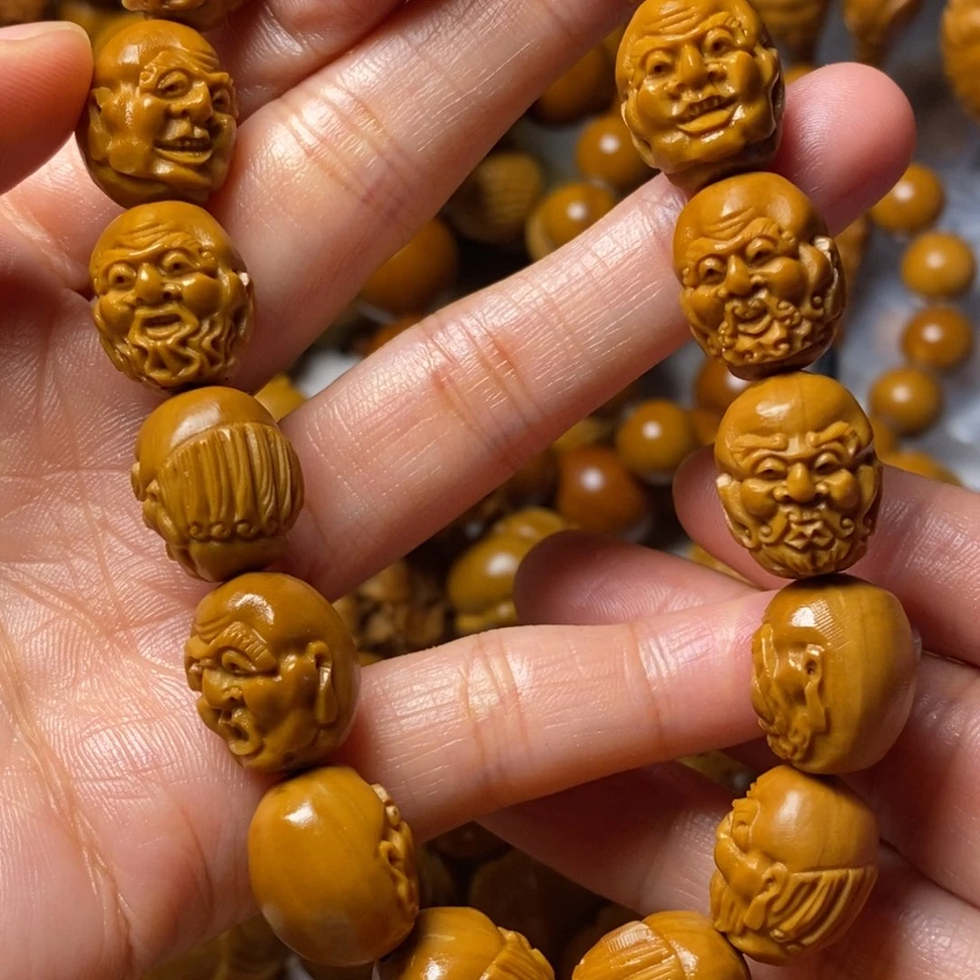 玉***，橄榄核手串/手链小罗汉精品