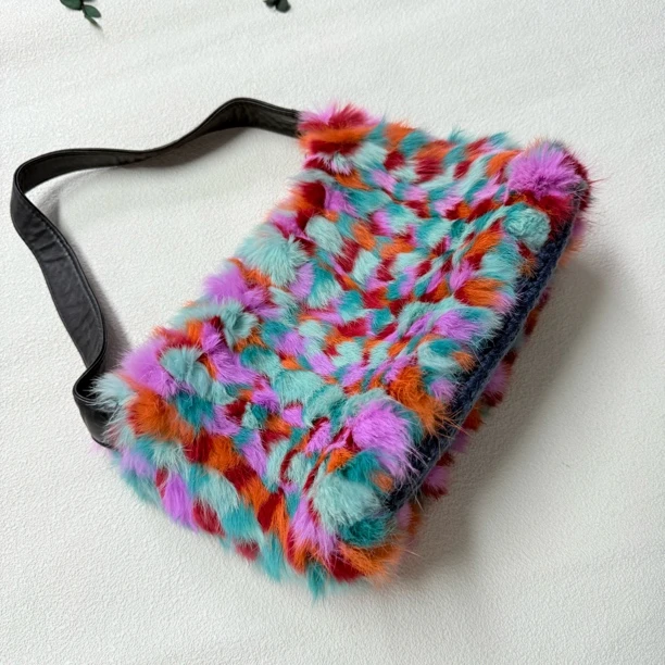 【六六中古】孤品冬日氛围手提包ab1009