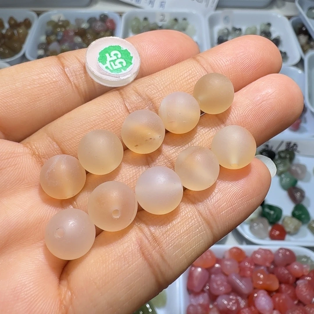 和田玉未镶嵌珠宝奇石卡十