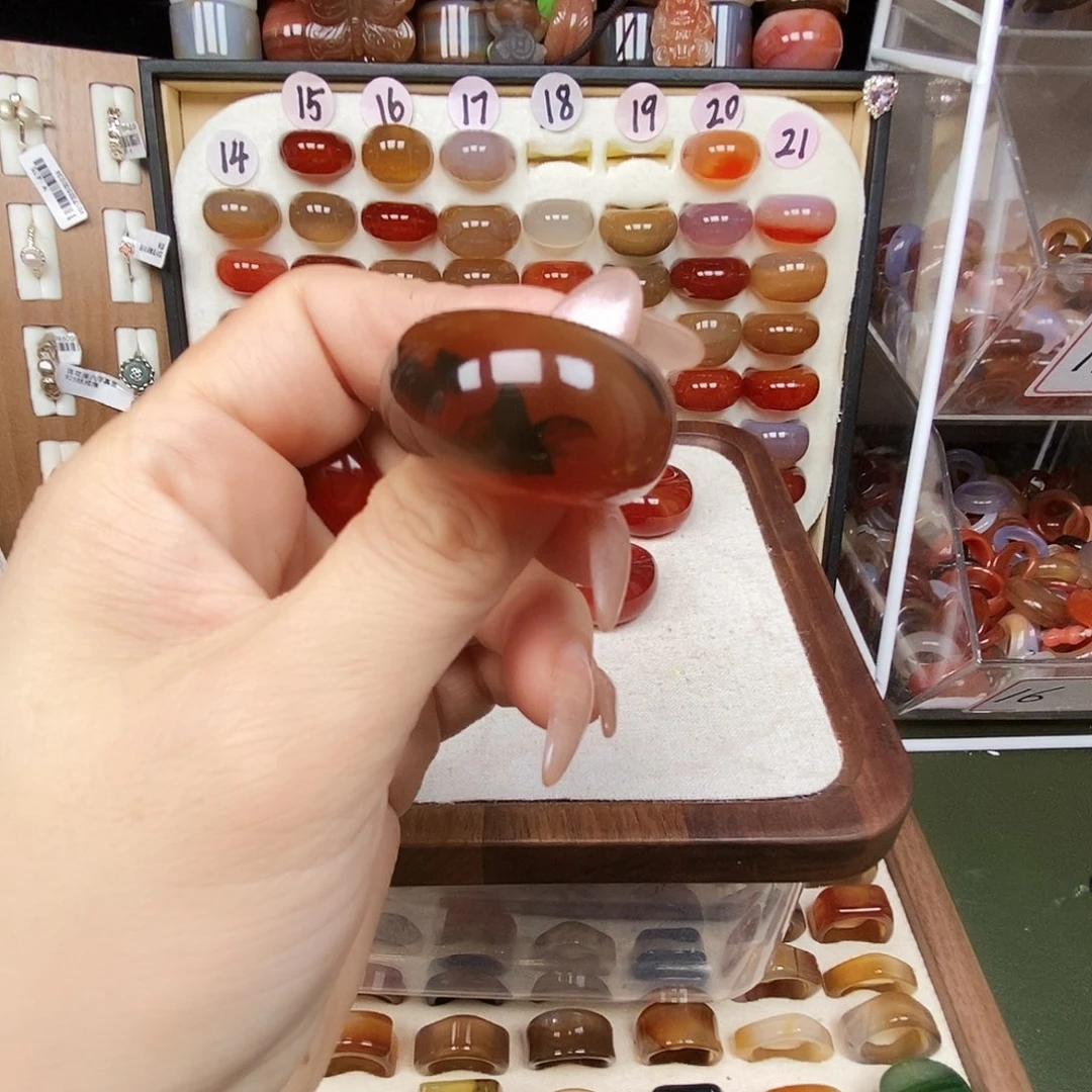 珠***珠玛瑙/玉髓未镶嵌戒指