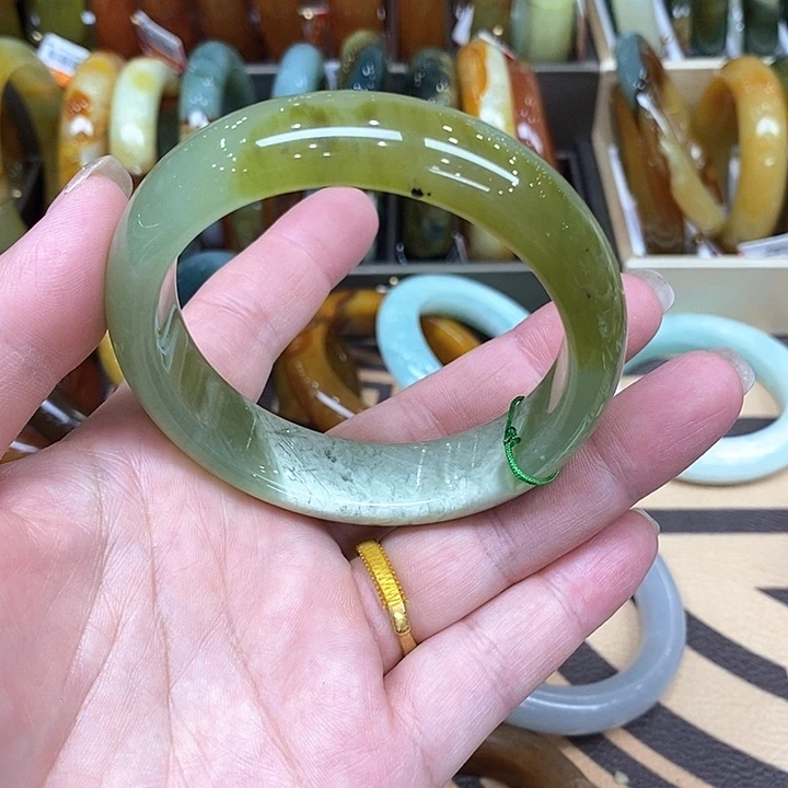 未镶嵌蛇纹石玉手镯
