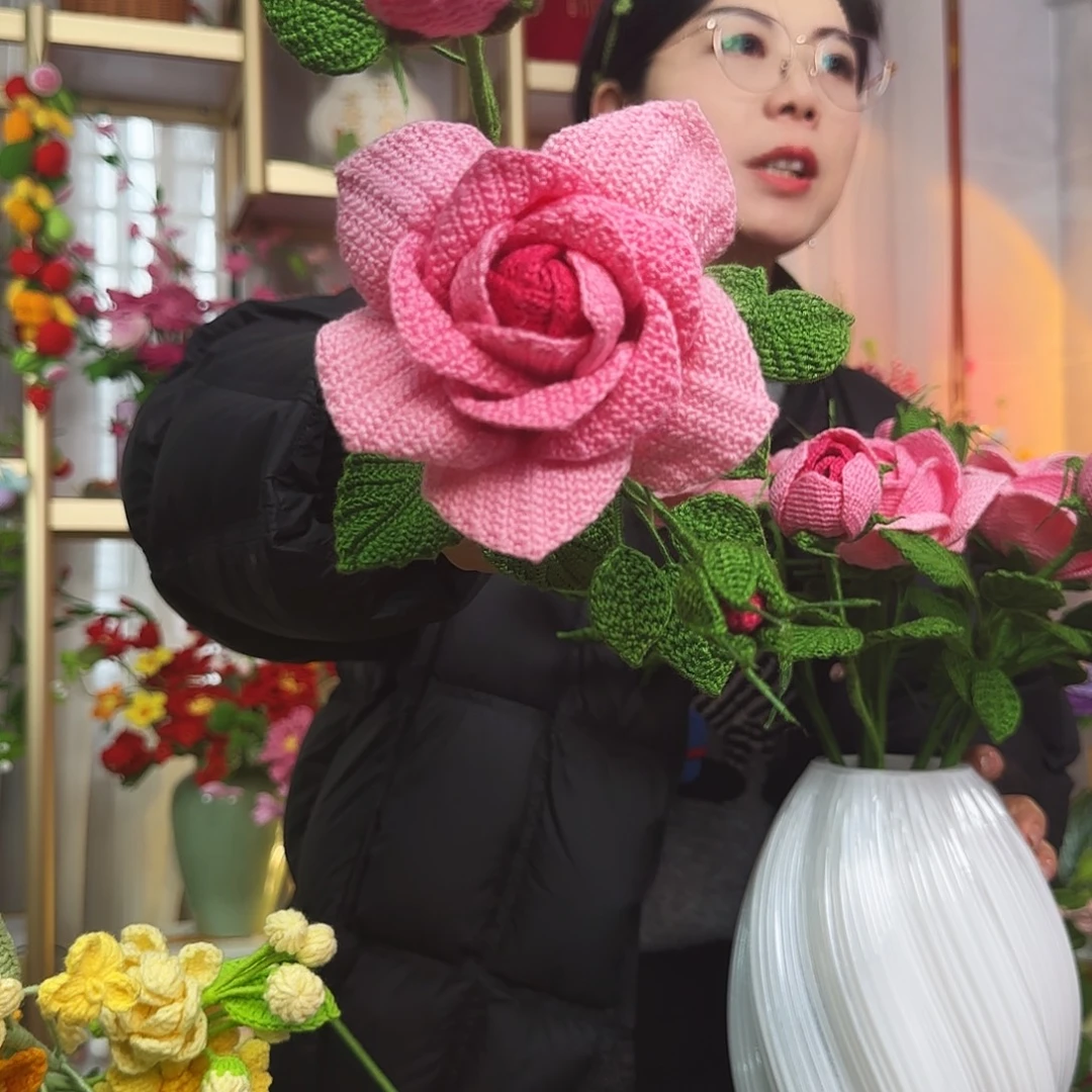 手工钩织设计花束