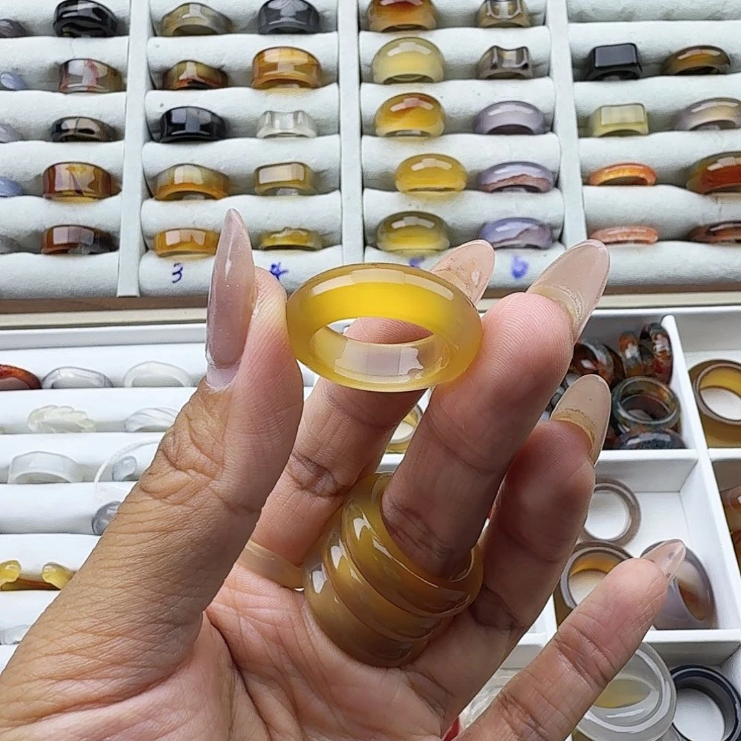 0***7玛瑙/玉髓戒圈未镶嵌