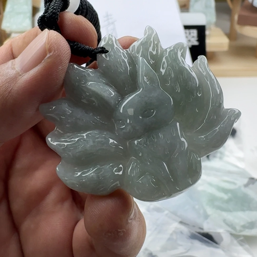翡翠未镶嵌颈饰天然缅甸A货翡翠