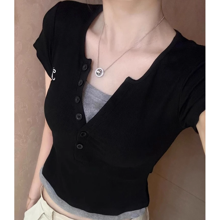 纯欲v领黑色假两件正肩短袖t恤女夏季设计感修身撞色拼接短款上衣