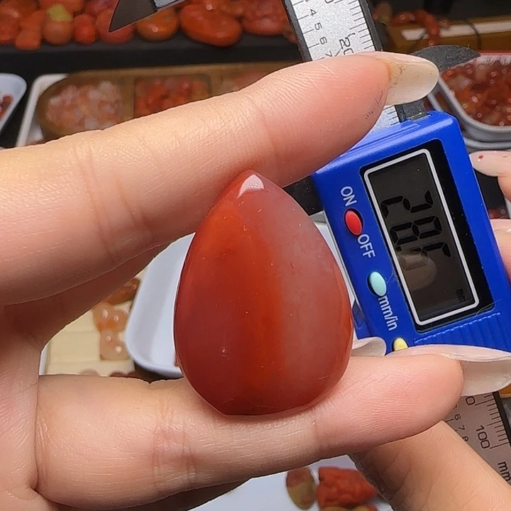 南红玛瑙未镶嵌颈饰