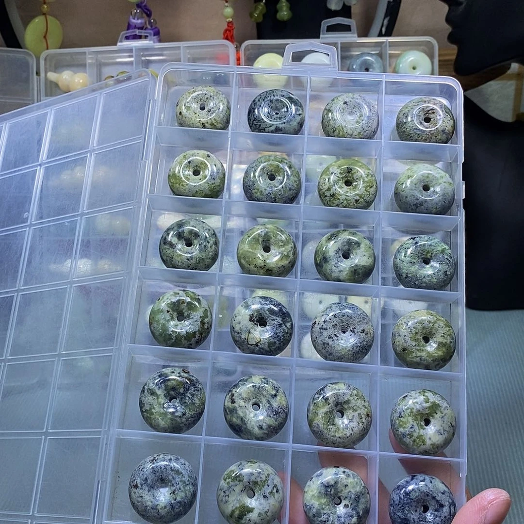 合金蛇纹石玉颈饰261