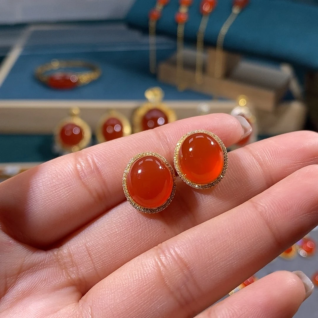 南红玛瑙耳饰18K金镶嵌峨****9