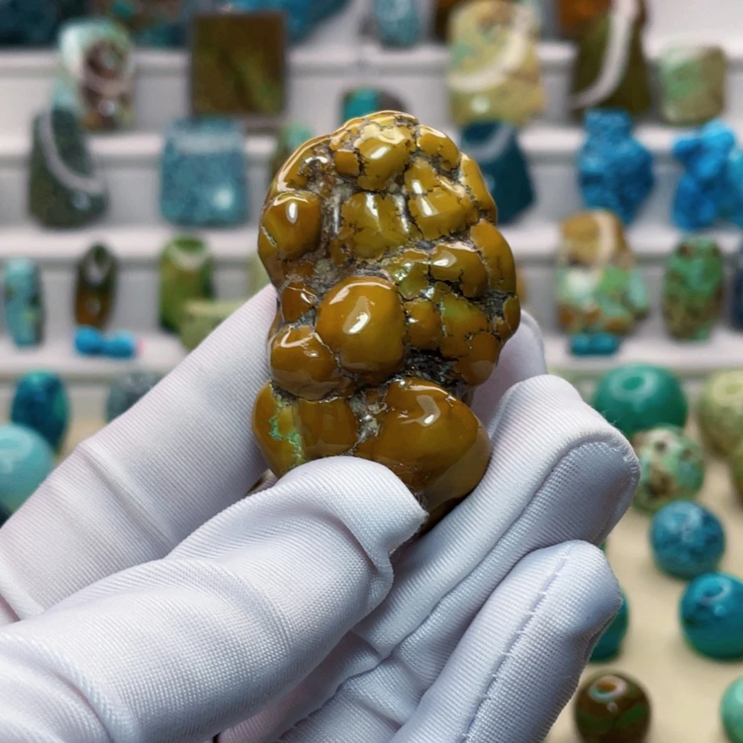 绿松石未镶嵌珠宝奇石